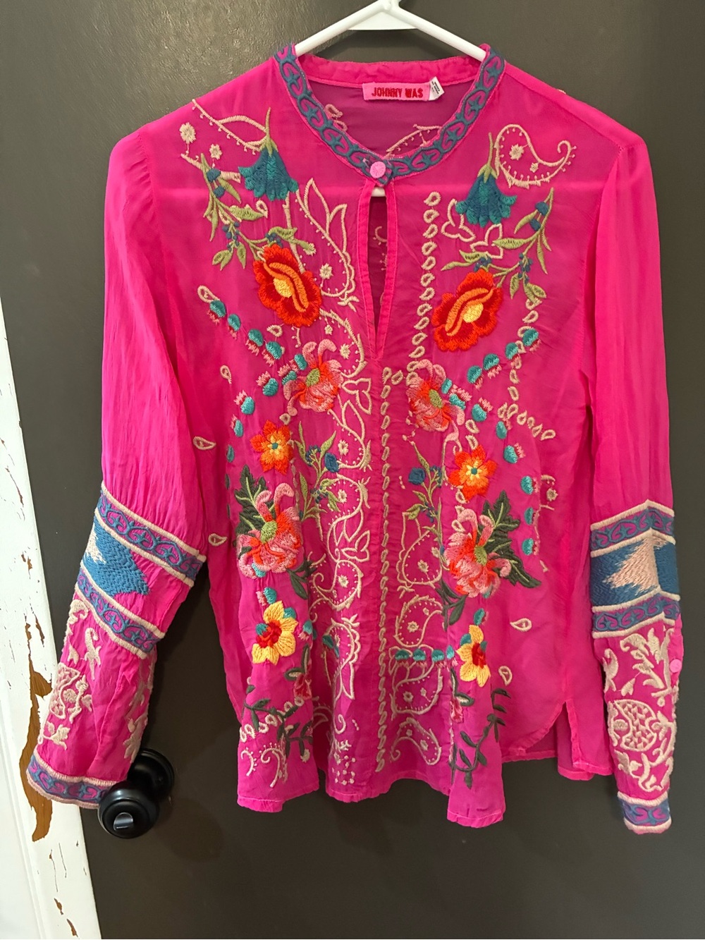 Johnny Was Hot Pink Floral Embroidered Tunic Blouse!